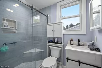 207 Van Winkle Ave, Nutley, NJ 07110 - Photo 14