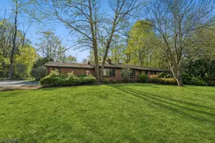 13 Skyline Dr, Warren Township, NJ 07059 - Photo 36