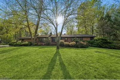 13 Skyline Dr, Warren Township, NJ 07059 - Photo 38
