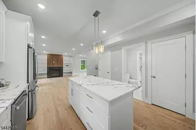 21 Willow Ave, Randolph Township, NJ 07869 - Photo 14