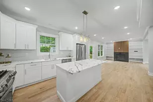 21 Willow Ave, Randolph Township, NJ 07869 - Photo 12