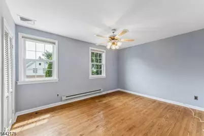 33 Myrtle Ave, Nutley, NJ 07110 - Photo 18