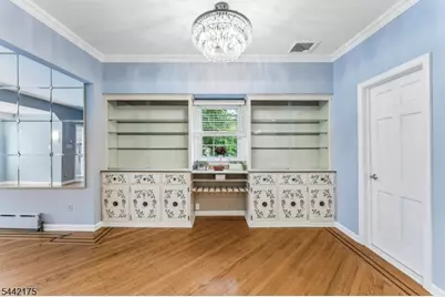 33 Myrtle Ave, Nutley, NJ 07110 - Photo 14