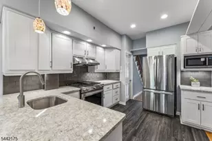 33 Myrtle Ave, Nutley, NJ 07110 - Photo 6