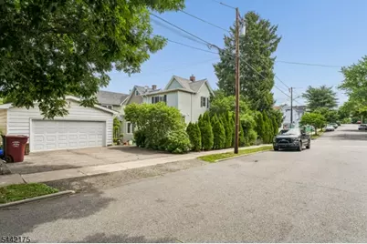 33 Myrtle Ave, Nutley, NJ 07110 - Photo 36