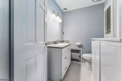 33 Myrtle Ave, Nutley, NJ 07110 - Photo 26