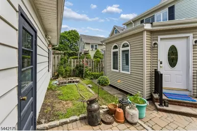 33 Myrtle Ave, Nutley, NJ 07110 - Photo 30