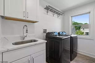 37 Burnet St, Livingston, NJ 07039 - Photo 34
