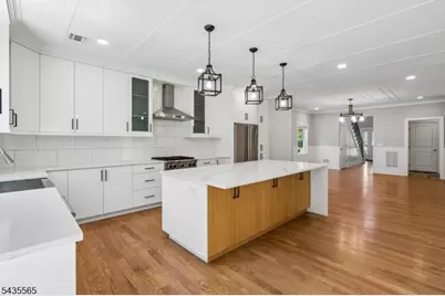 37 Burnet St, Livingston, NJ 07039 - Photo 10