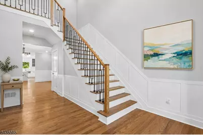 37 Burnet St, Livingston, NJ 07039 - Photo 2