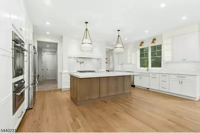 155 Dogwood Ln, Berkeley Heights Township, NJ 07922 - Photo 8