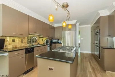 18 Teak Rd, Wayne, NJ 07470 - Photo 12