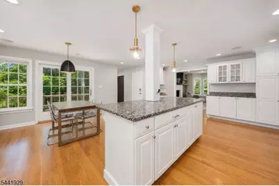 69 Penwood Dr, New Providence, NJ 07974 - Photo 14