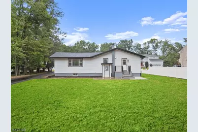 100 Pier Ln, Fairfield, NJ 07004 - Photo 2