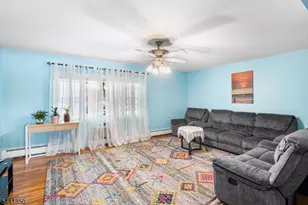 41 Wedgewood Dr, Verona, NJ 07044 - Photo 4