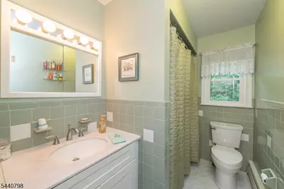 309 Knox Way, Hopatcong, NJ 07843 - Photo 10