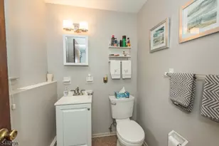 309 Knox Way, Hopatcong, NJ 07843 - Photo 14