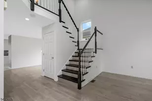 450 Vanderveer Rd, Bridgewater, NJ 08807 - Photo 2