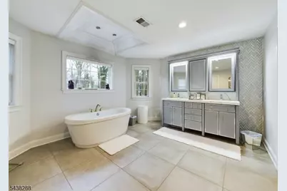301 Garrett Rd, Mountainside, NJ 07092 - Photo 22