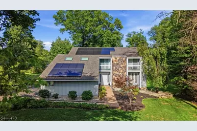 30 Willow Brook Ln, Clinton Township, NJ 08801 - Photo 2