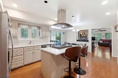 30 Willow Brook Ln, Clinton Township, NJ 08801 - Photo 12