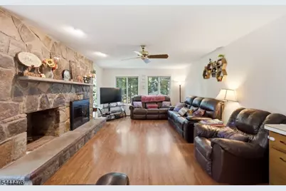 30 Willow Brook Ln, Clinton Township, NJ 08801 - Photo 18