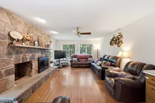 30 Willow Brook Ln, Clinton Township, NJ 08801 - Photo 18