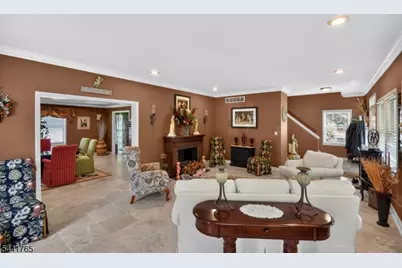 218 Maxwell Ave, Hightstown, NJ 08520 - Photo 6