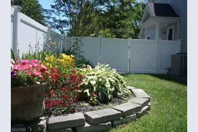 218 Maxwell Ave, Hightstown, NJ 08520 - Photo 16