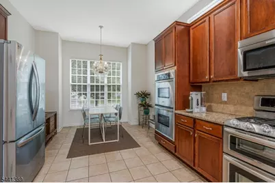 46 Andover Dr, South Brunswick Township, NJ 08824 - Photo 6