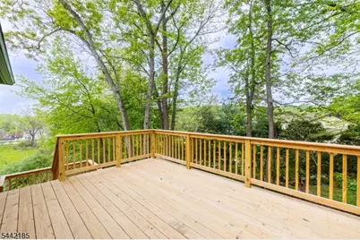 8 Sherwood Pl, Wharton, NJ 07885 - Photo 18