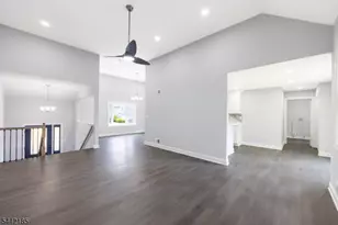 8 Sherwood Pl, Wharton, NJ 07885 - Photo 4