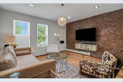 112 9th Ave W, Newark, NJ 07107 - Photo 6
