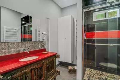 112 9th Ave W, Newark, NJ 07107 - Photo 8