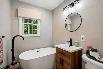 24 Iris Rd, Summit, NJ 07901 - Photo 16