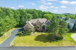 33 Fox Run, North Caldwell, NJ 07006 - Photo 2