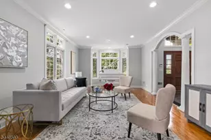 33 Fox Run, North Caldwell, NJ 07006 - Photo 6