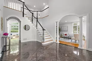 33 Fox Run, North Caldwell, NJ 07006 - Photo 4