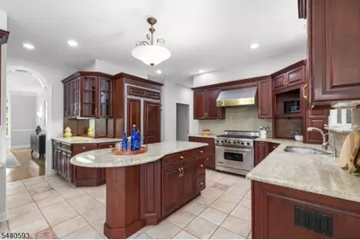 33 Fox Run, North Caldwell, NJ 07006 - Photo 14