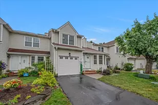 119 Choctaw Ridge Rd, Branchburg Township, NJ 08876 - Photo 2