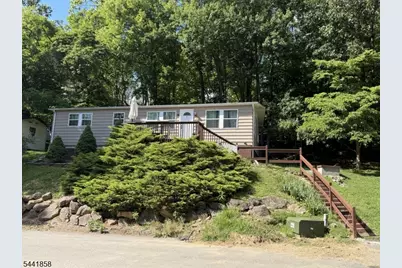 54 Northwood Dr, High Bridge, NJ 08829 - Photo 2