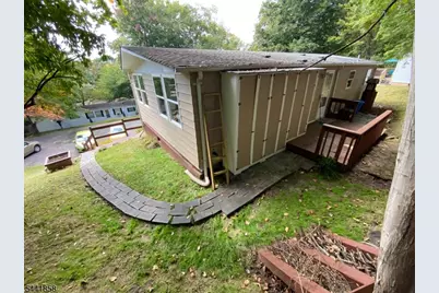 54 Northwood Dr, High Bridge, NJ 08829 - Photo 8