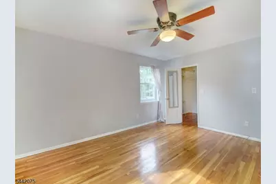 28 Wedgewood Dr #42, Verona, NJ 07044 - Photo 14