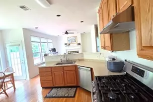 51 Bouwrey Pl, Readington Twp., NJ 08889 - Photo 6
