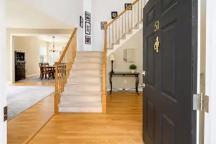 51 Bouwrey Pl, Readington, NJ 08889 - Photo 4