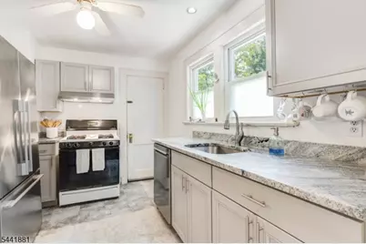 37 Fox Hill Rd, Denville, NJ 07834 - Photo 18