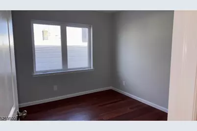 562 N 11th St, Newark, NJ 07107 - Photo 12