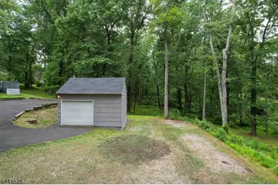 200 Hockenbury Rd, Hillsborough Township, NJ 08844 - Photo 34