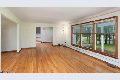 200 Hockenbury Rd, Hillsborough Township, NJ 08844 - Photo 8