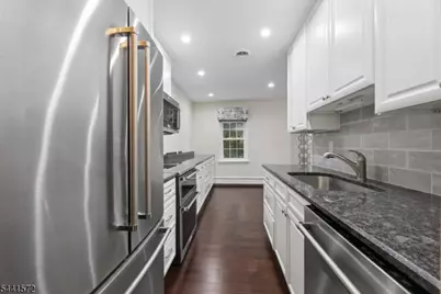 364 East Ridgewood Ave #3, Ridgewood, NJ 07508 - Photo 6